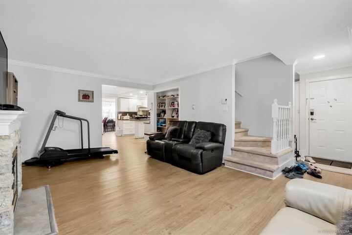 Property Photo:  7833 St. Albans Road 9  BC V6Y 2K8 