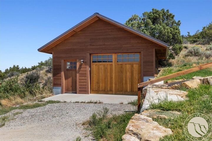 Property Photo:  618 Grove Creek Rd  MT 59001 