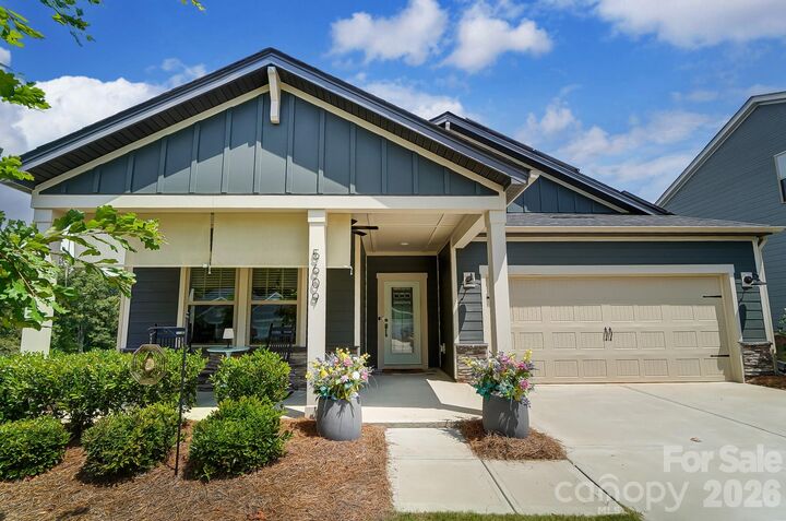 Property Photo:  5609 Lavaux Court  NC 28214 