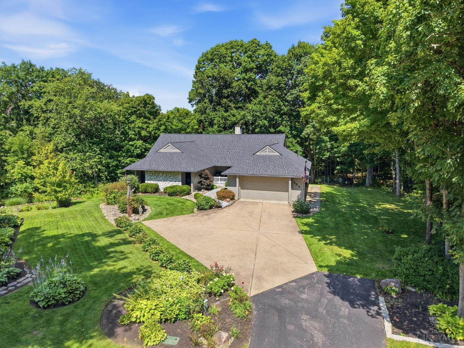Property Photo: 464 Creekside Drive OH 45036