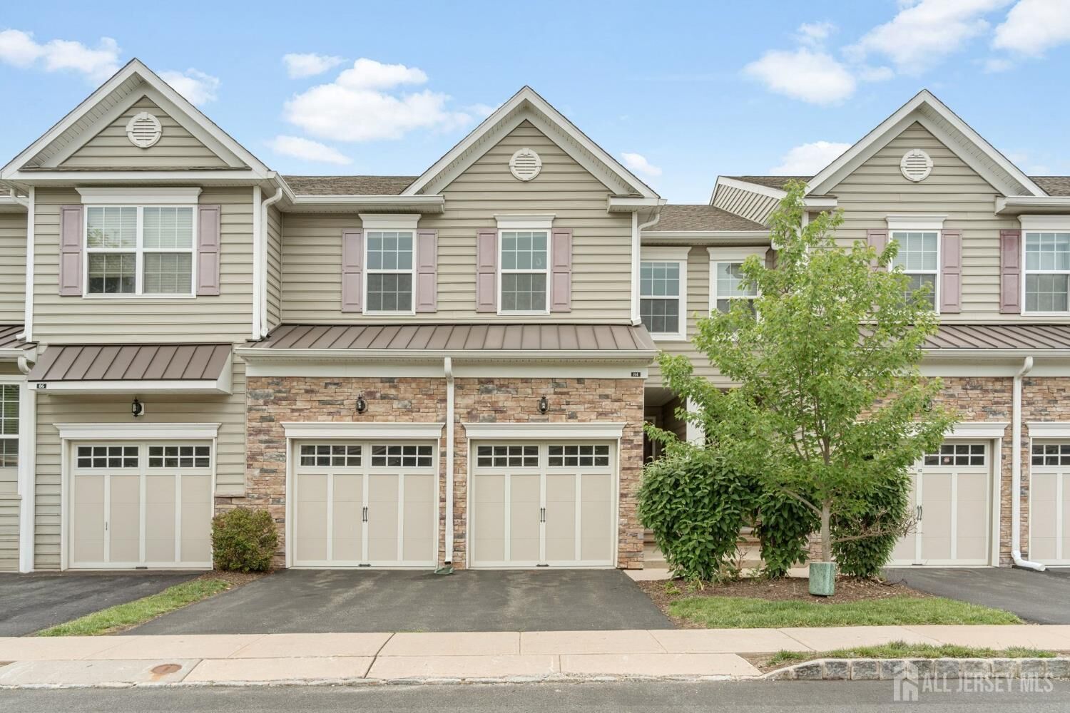 Property Photo: 84 Autumn Lane NJ 08558