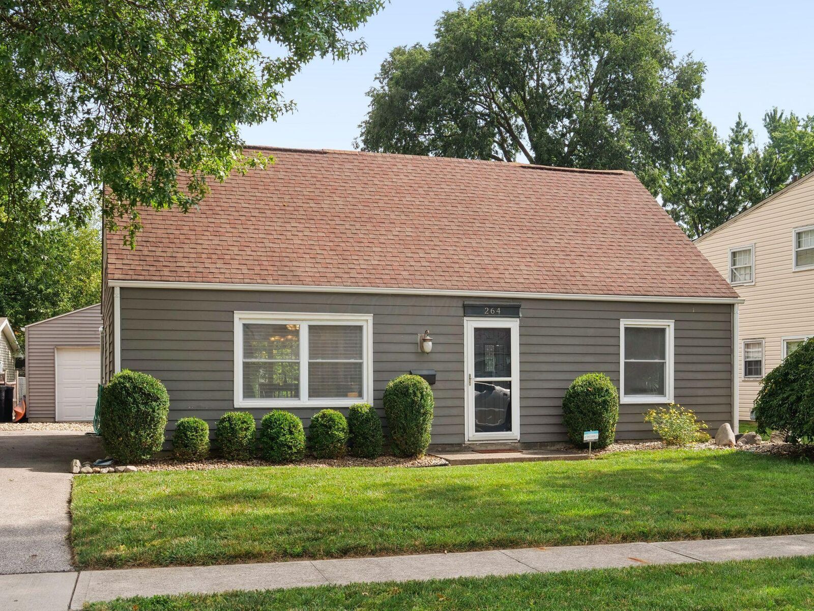 Property Photo:  264 Carilla Lane  OH 43228 