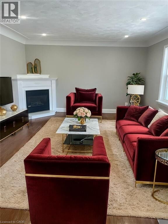 Property Photo:  147 Hexam Street Upper  ON N3H 4A1 