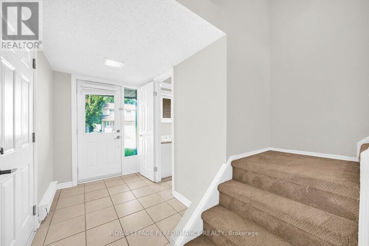 Property Photo: 6966 Bois Avenue ON K1C 5L5