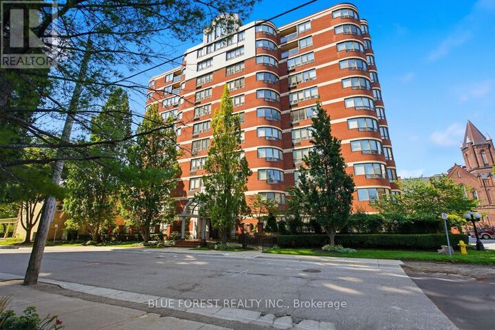 Property Photo:  7 Picton Street 904  ON N6B 3N7 