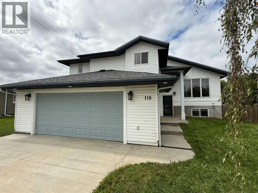 Property Photo:  110 Pleasant Drive  AB T0B 3R0 