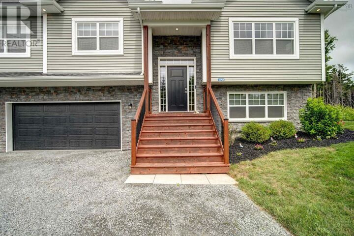 Property Photo: 128 Blush Court NS B4E 0T3