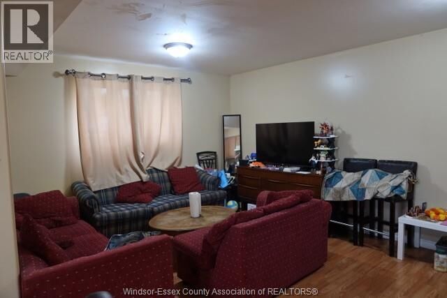 Property Photo: 680 Cameron 4 ON N9B 1Z1