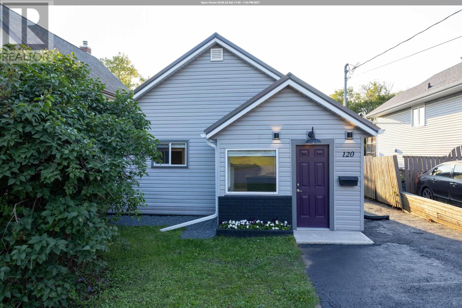 Property Photo:  120 Rockwood Ave S  ON P7B 4K2 