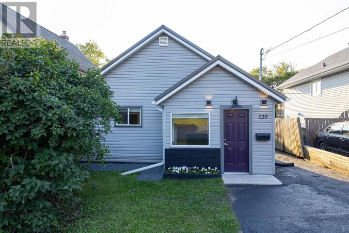 120 Rockwood Ave S — photo 1