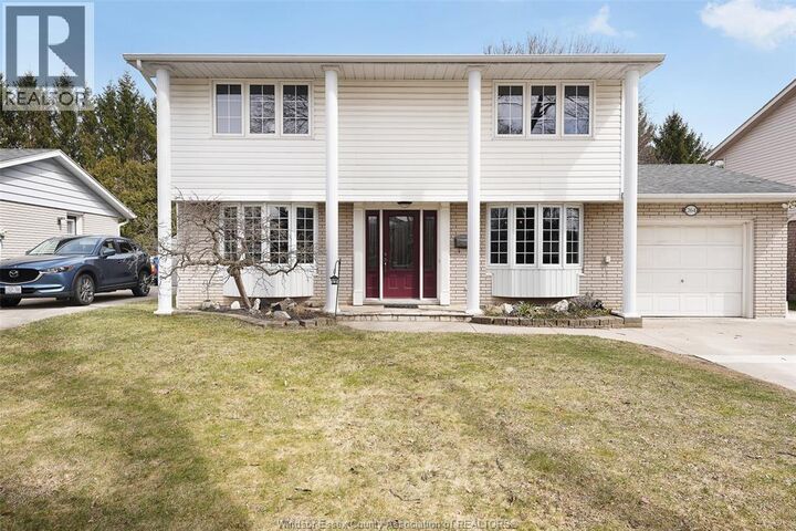 Property Photo: 264 Baldoon ON N7L 1E6