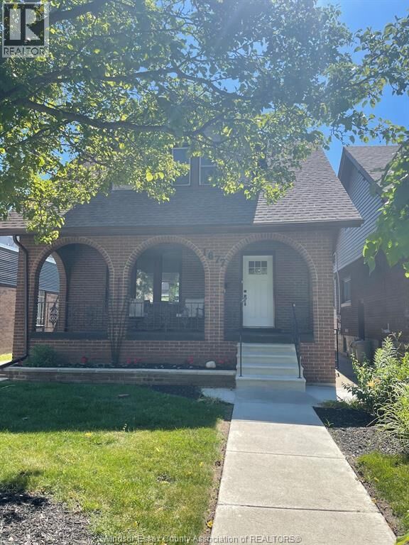 Property Photo: 1677 Victoria Avenue ON N8X 1P6