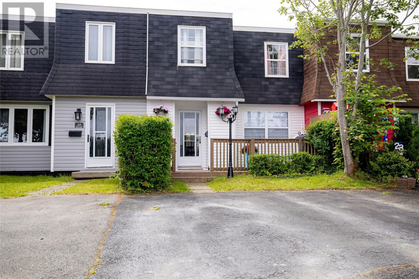 Property Photo:  21 Bragg Crescent  NL A1N 2N7 