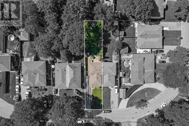 Property Photo: 20 Cypress Street ON L2N 4L9