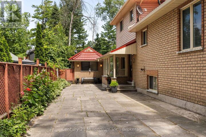 Property Photo: 49 32nd Street North ON L9Z 2C4