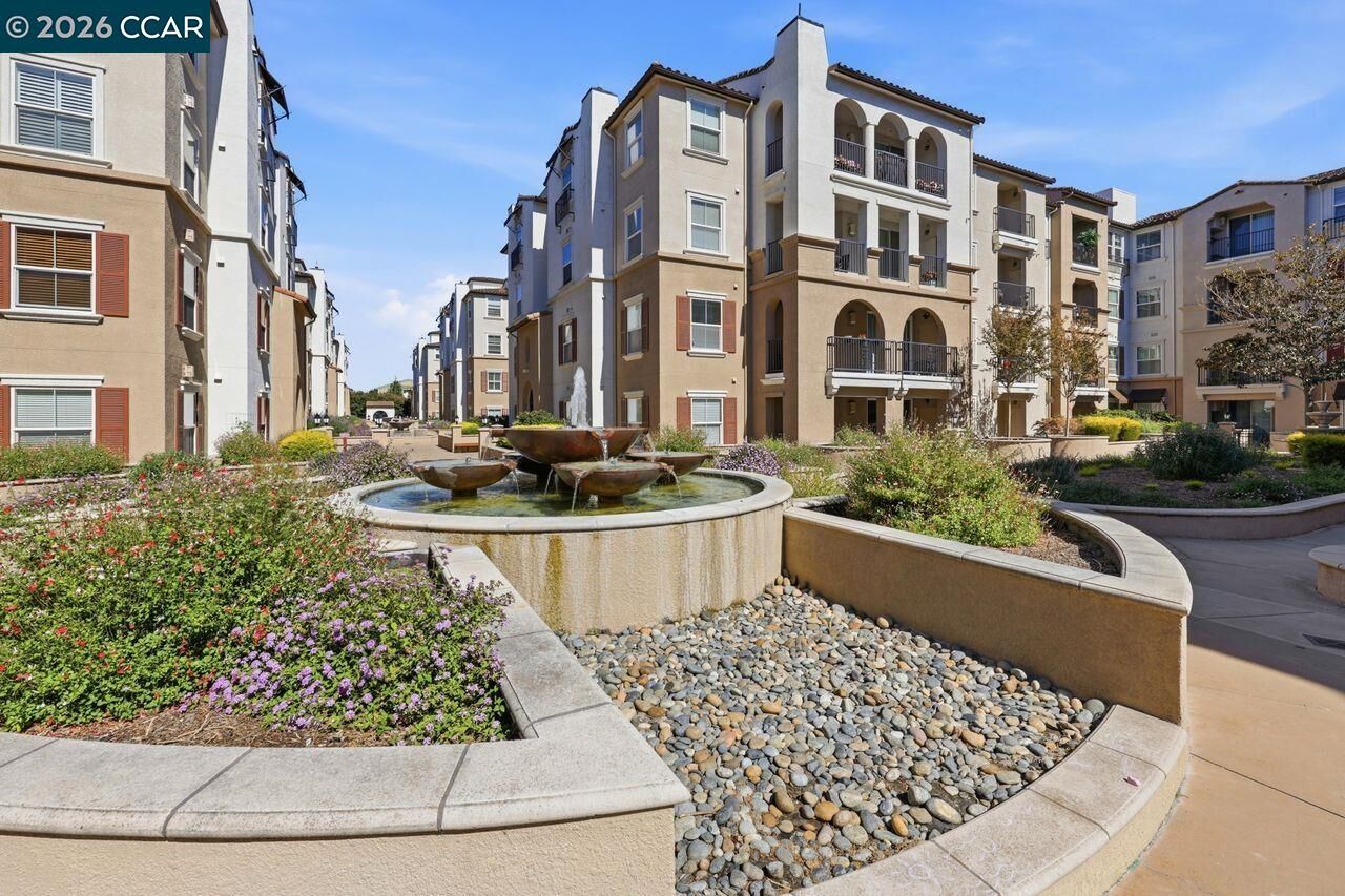 Property Photo: 3290 Maguire Way 404 CA 94568