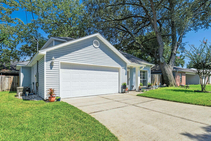 Property Photo:  974 Pacific Silver Court  FL 32547 