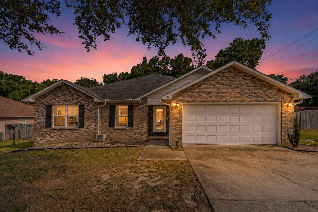 Property Photo:  101 Conquest Avenue  FL 32536 