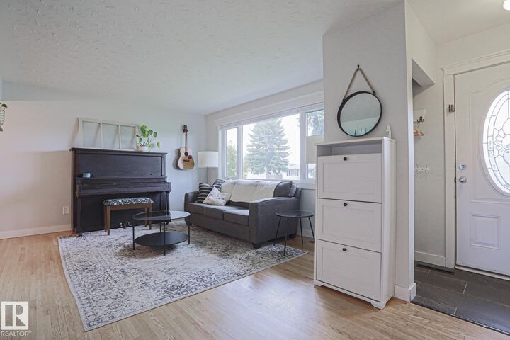 Property Photo:  4640 102A Avenue NW  AB T6A 0R1 