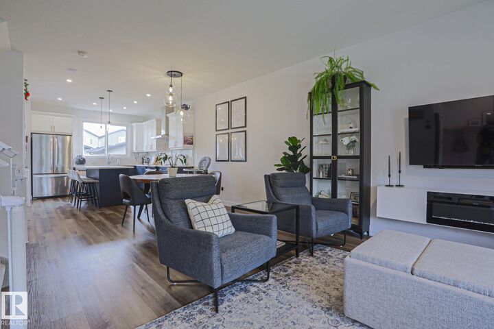 Property Photo: 1921 Kroetsch Crescent SW AB T6W 4J2
