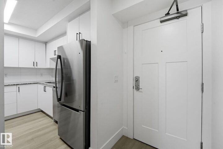 Property Photo: 9504 182 Street NW 416 AB T5T 3A7