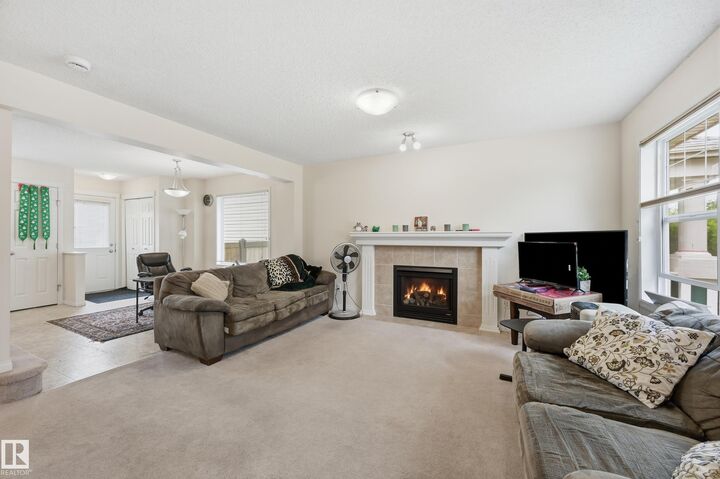 Property Photo:  1516 76 Street SW  AB T6X 1M3 
