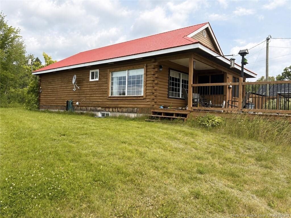 Property Photo: 4 Alcorn Drive NB E9B 1Y2