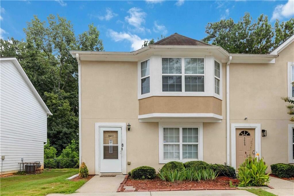 Property Photo:  3011 Fields Drive  GA 30038 