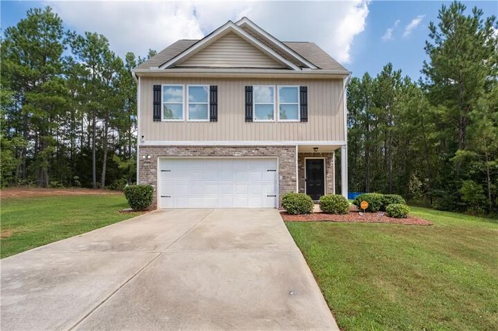 Property Photo: 105 Oakbrook Lane GA 30016