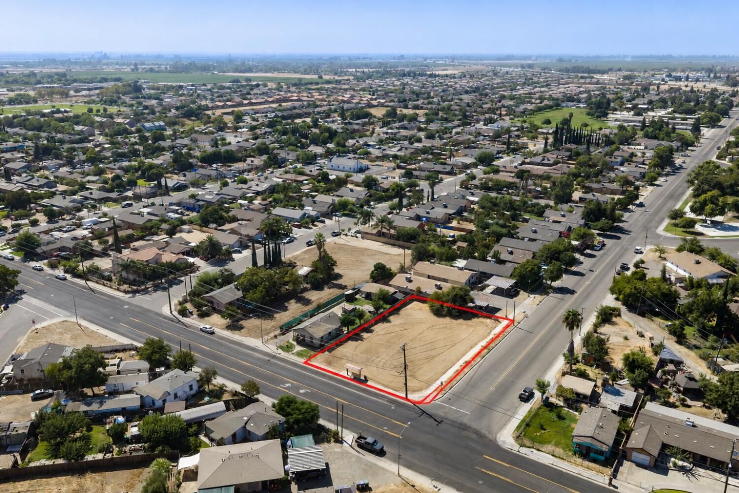 Property Photo:  900 Sunrise  CA 93638 