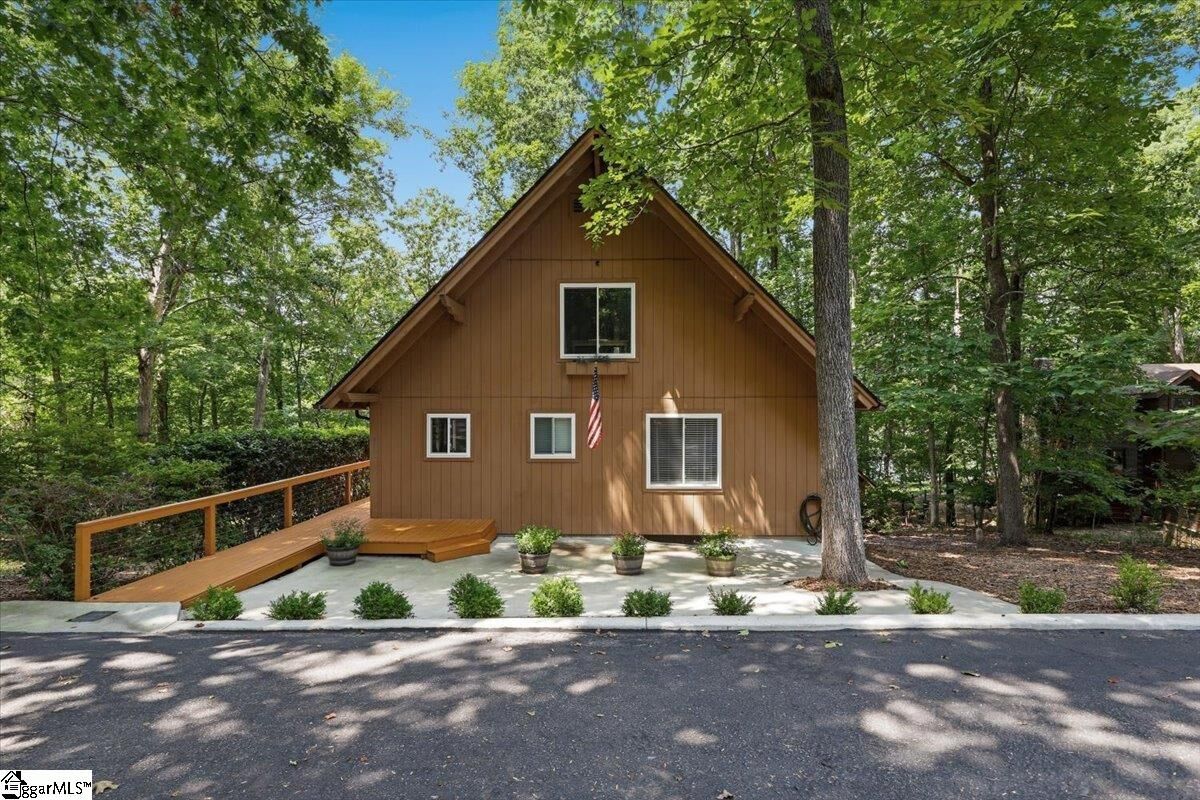 Property Photo:  890 Cartee Road  SC 29678 