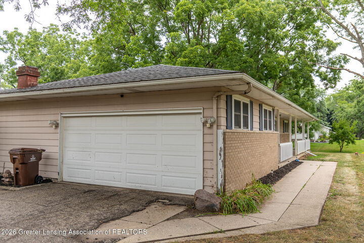 Property Photo:  3720 Dell Road  MI 48842 