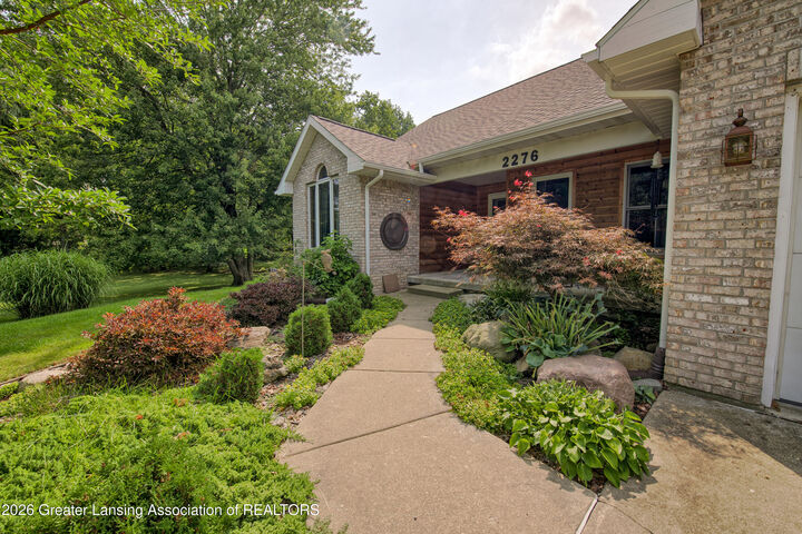 Property Photo:  2276 White Pine Drive  MI 48895 