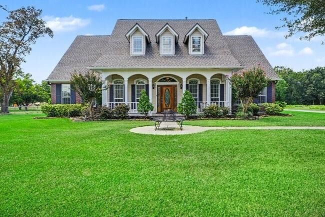 Property Photo:  5400 W Orange Street  TX 77581 