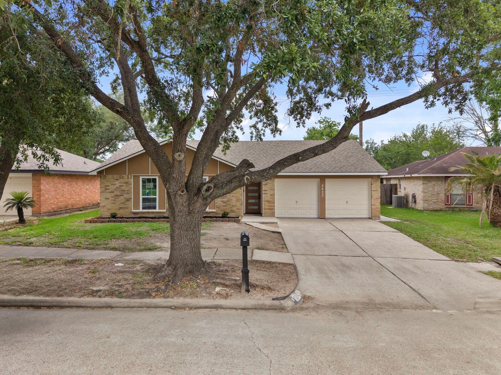 Property Photo:  8403 Swan Meadow Ln Lane  TX 77338 
