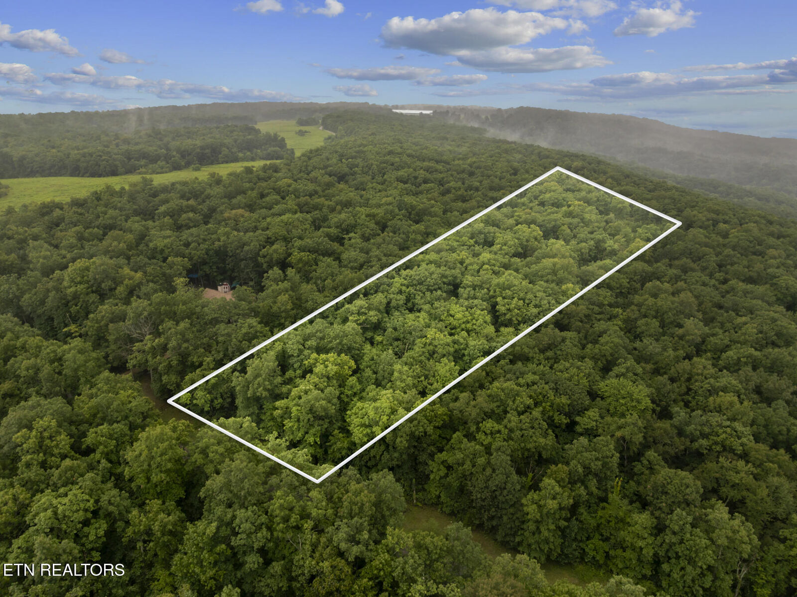 Property Photo: 2.06 Ac Simmons Rd TN 37367