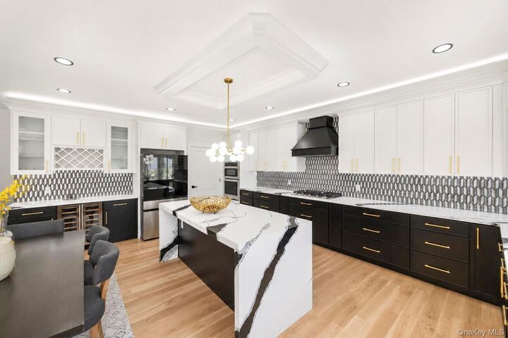Property Photo: 43 W Cabot Lane NY 11590