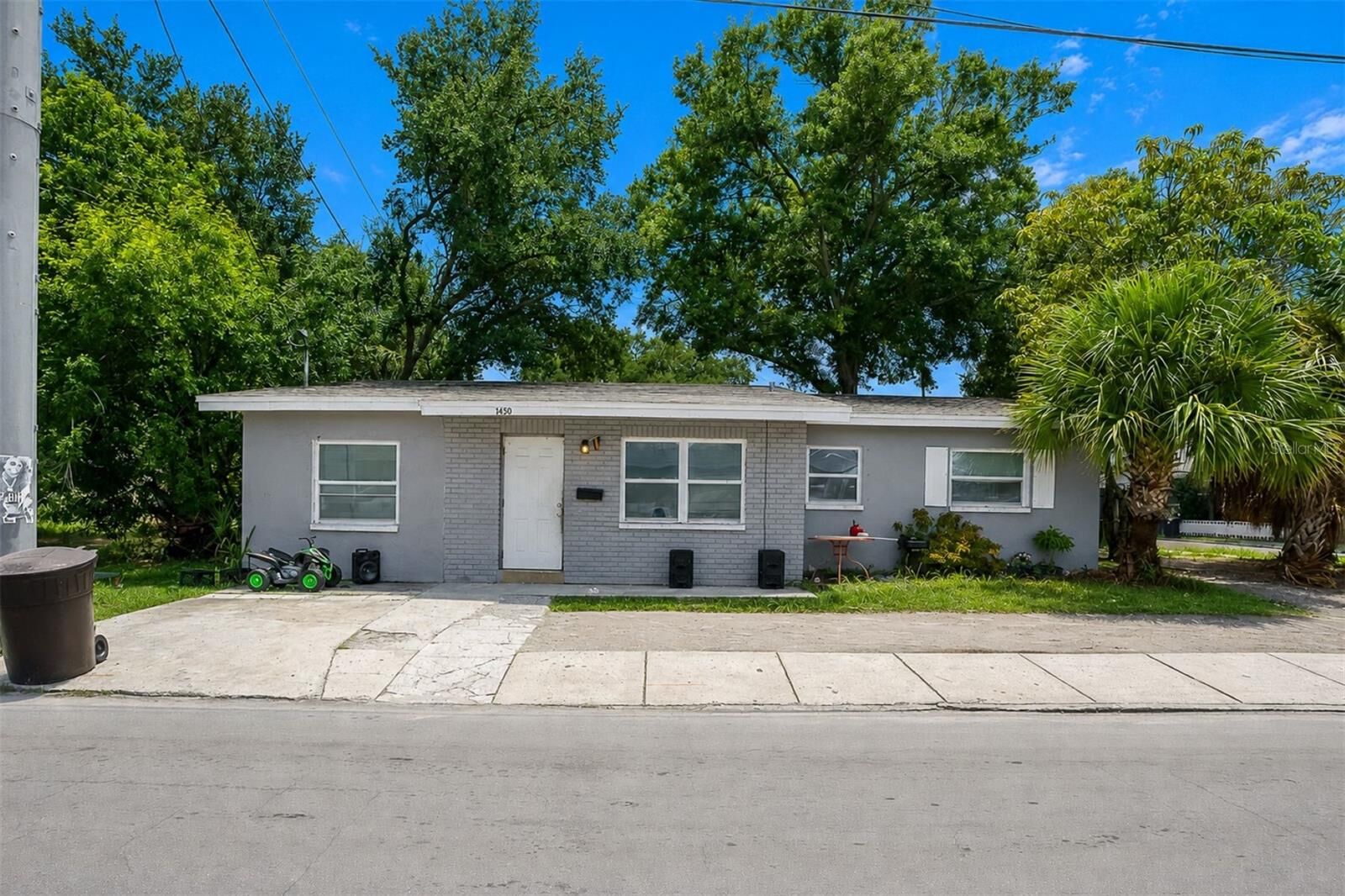 Property Photo: 1430 14th Avenue S FL 33705