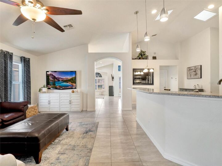 Property Photo: 1451 Barn Owl Loop FL 32773
