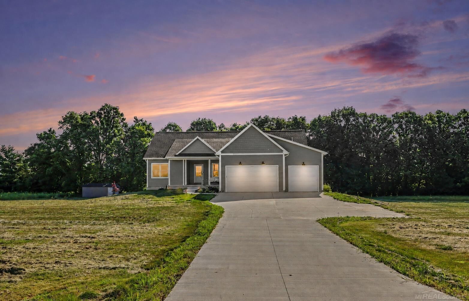Property Photo:  5095 Wiegand Lane  MI 48003 