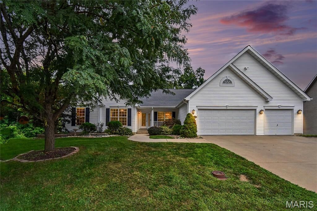 Property Photo: 6701 Oxford Lane IL 62062