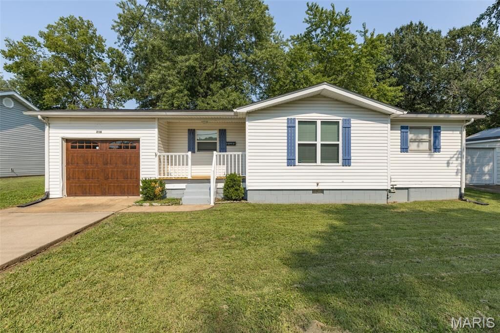 Property Photo: 218 N Alexander Street MO 63640