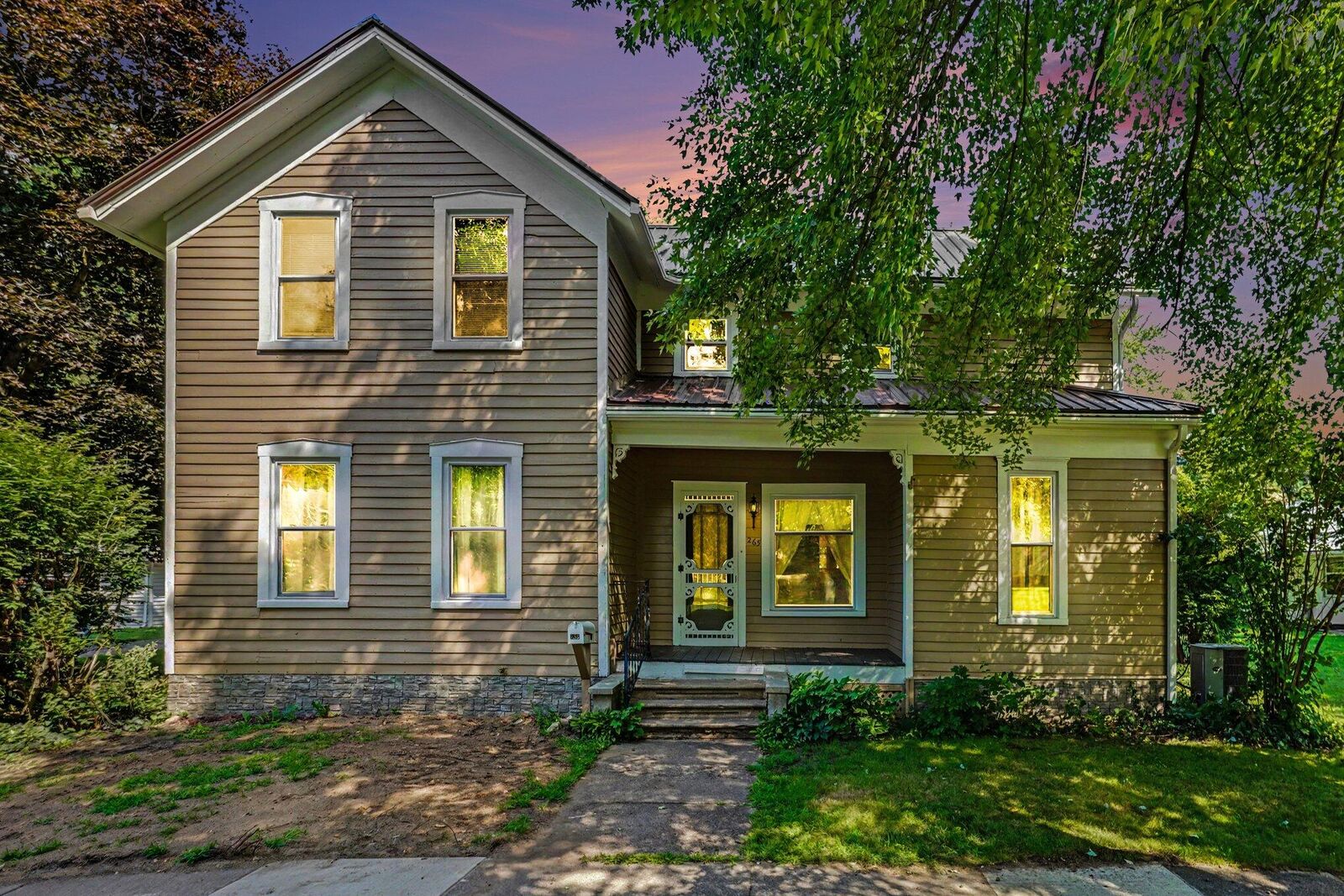 Property Photo: 265 E 4th Street MI 49042