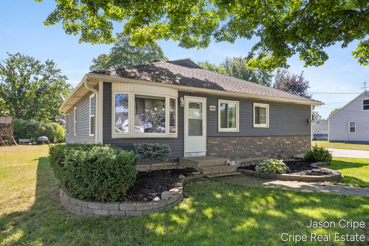 Property Photo: 5666 Park Avenue MI 49426