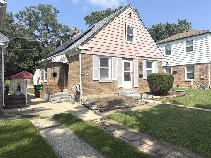 Property Photo: 744 Gardner Road IL 60154