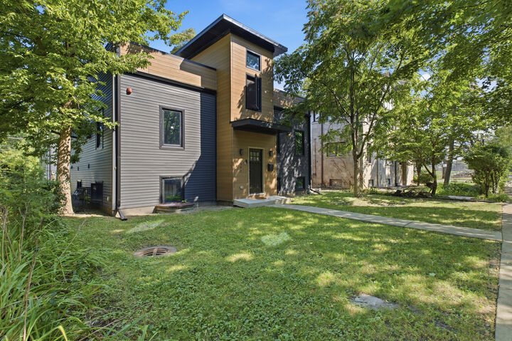 Property Photo:  2307 Lake Street  IL 60201 