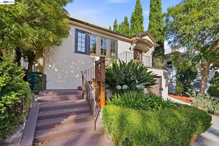 Property Photo:  206 Perkins St  CA 94610 