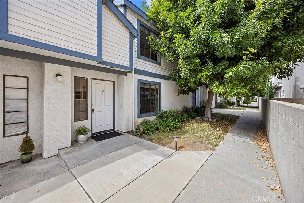 Property Photo:  11245 Gladhill Road 4  CA 90604 