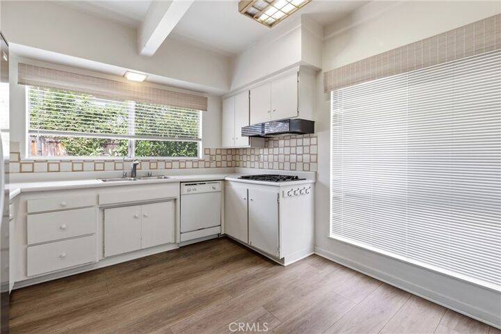 Property Photo:  19 Mann  CA 92612 