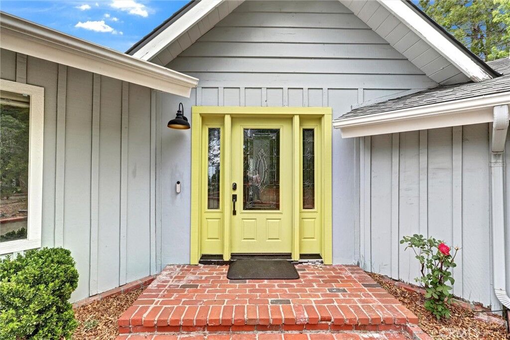 Property Photo:  30396 Live Oak Drive  CA 92382 